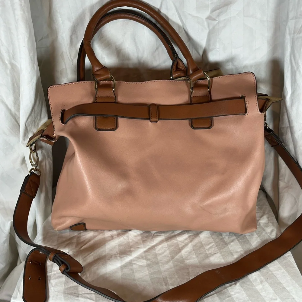 Unbranded two tone